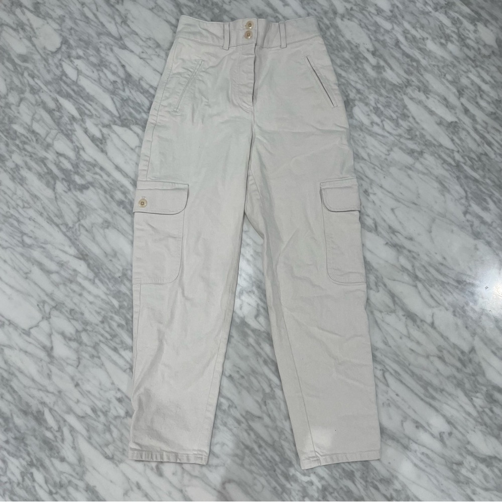 Wilfred Free Modern Cargo